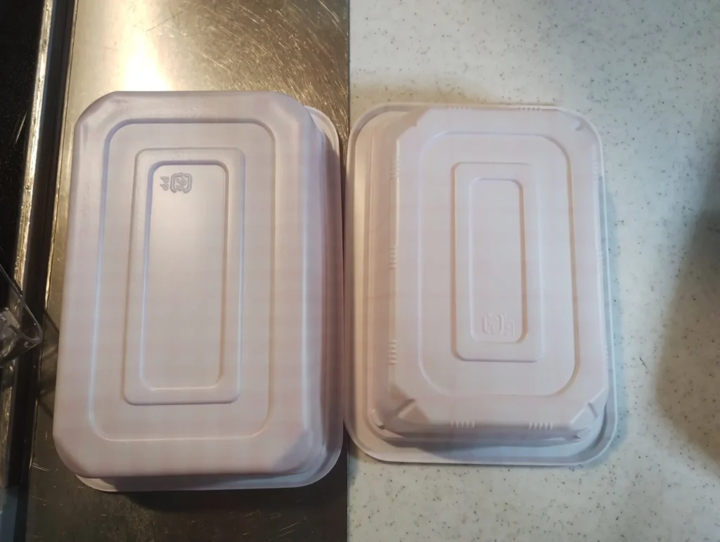 使い捨て弁当箱 セリア 売り場
