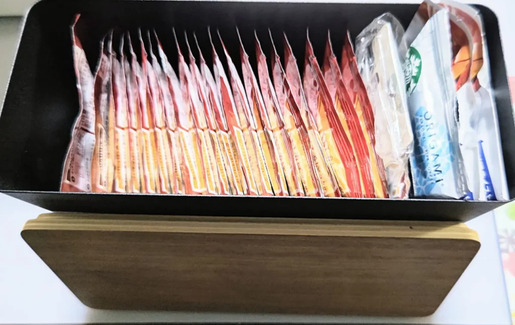 ナプキンケース セリア