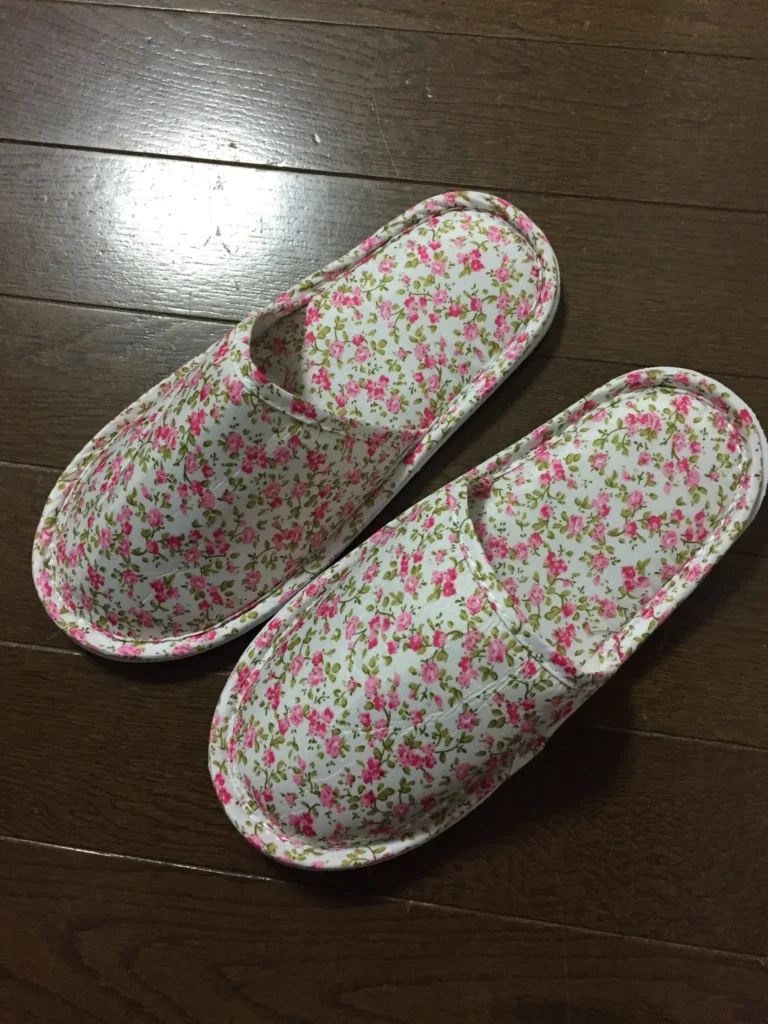 折りたたみスリッパ ダイソー