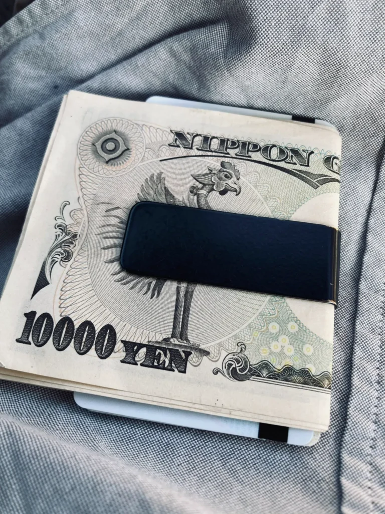 マネークリップは100均で買える？