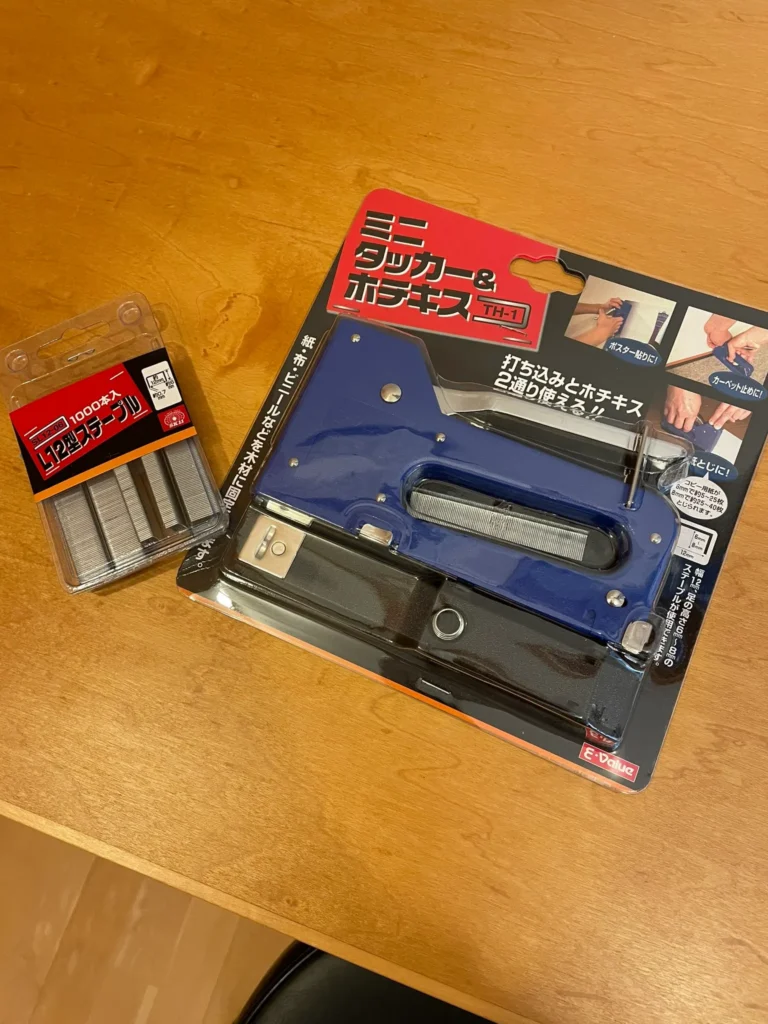 100均のガンタッカーはどんなDIYに使える？