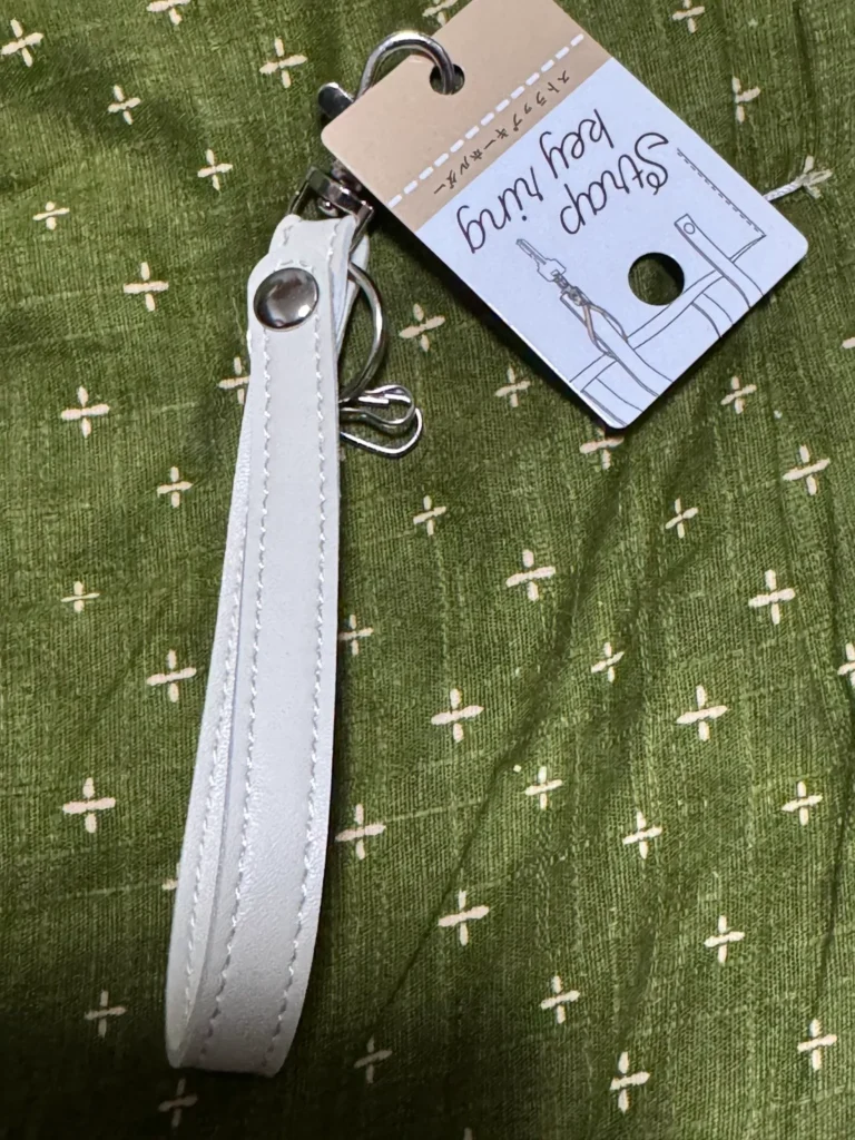 セリアで買えるストラップの種類と特徴